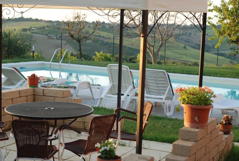 Agriturismo Al Rifugio Divino Belvedere Ostrense Exterior foto